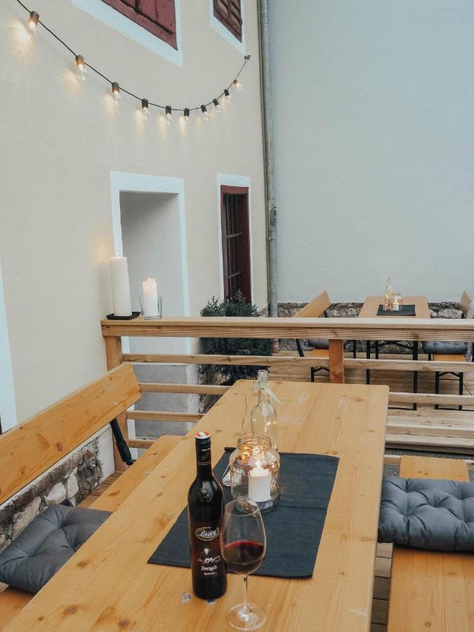 Oberzeiring Gasthof Zum Gruenen Specht מראה חיצוני תמונה